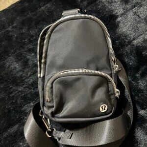 Gently used Lululemon everywhere sling bag